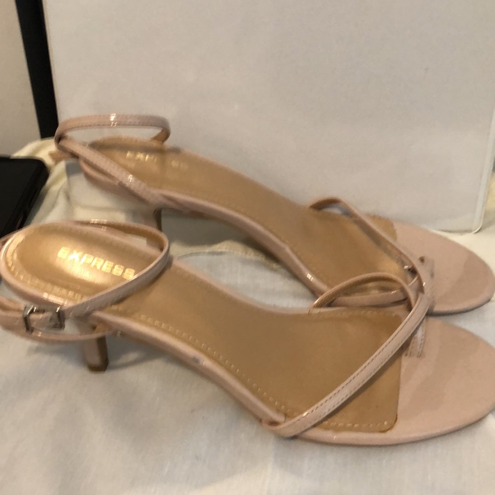 Express Sandals - Picture 2 of 3